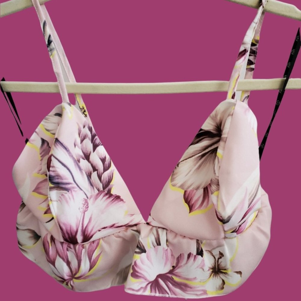 NWT Missguided bralette/crop top - XS (UK6/US2)